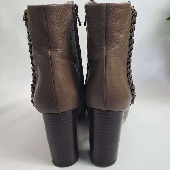 Coach Coco Brown Leather Teagen Heeled Boot Bootie Chain Details sz 7 - Picture 5 of 12